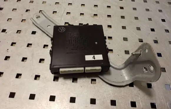 Lexus RX 330 - 350 - 400H Other control units/modules 8994048210 0319000700
