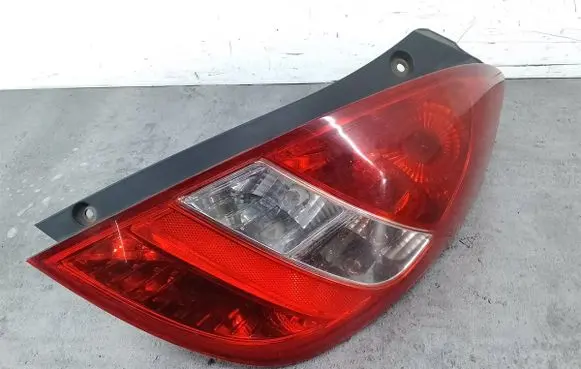 Hyundai i20 (PB PBT) Rear/tail lights 924021J000