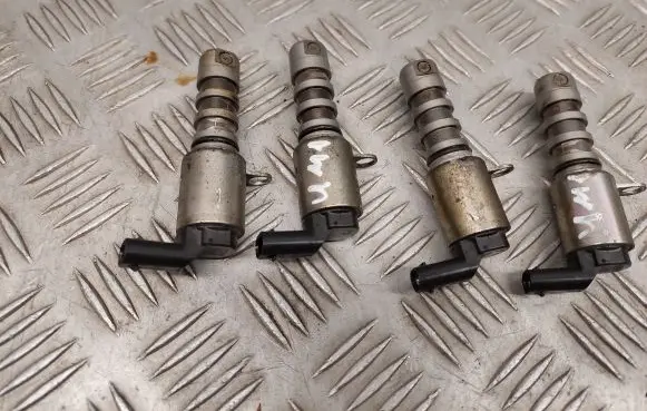 Audi Q7 4M Camshaft vanos timing valve 06E257T
