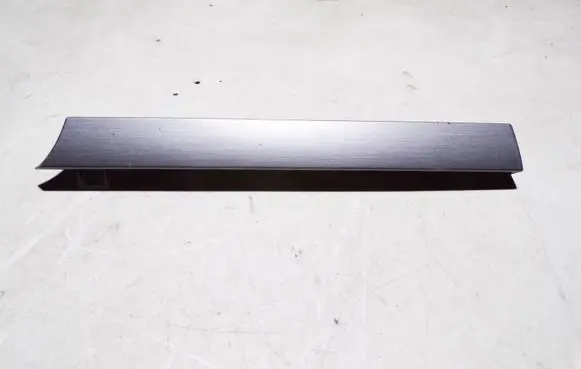 Dashboard glove box trim