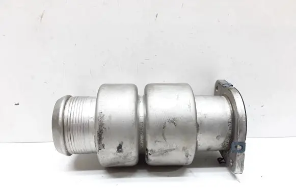 Volvo V40 Intercooler hose/pipe 9677359080