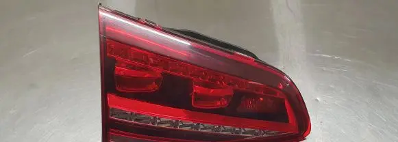 Volkswagen Golf VII Tailgate rear/tail lights 5Q0945307F 81240101