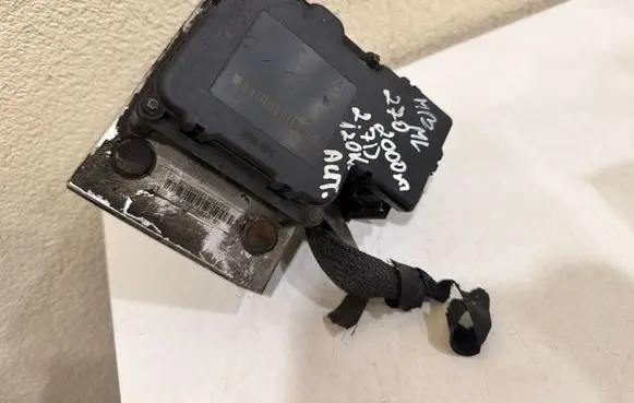 Mercedes-Benz ML W163 ABS Pump 10021096861