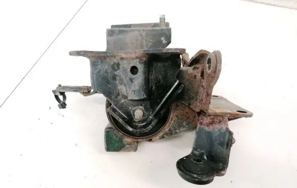Engine mount bracket