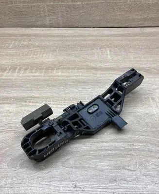 Renault Laguna II Front door exterior handle/bracket 8200008431 AV50289001 RIGHTSIDE