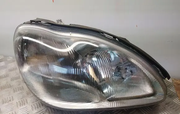 Mercedes-Benz S W220 Headlight/headlamp A2208200261 0301153002