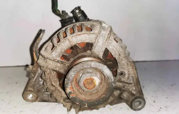 Toyota Avensis T250 Generator/alternator 0124315024 270600D030B