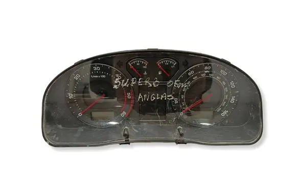 Skoda Superb B5 (3U) Speedometer (instrument cluster) 3U0920911D 11008011610