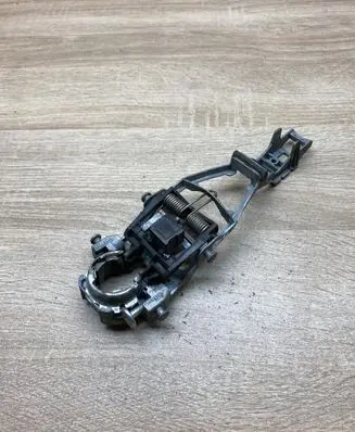 Volkswagen Golf V Rear door exterior handle/bracket 5J0837886C 1Z0839885A