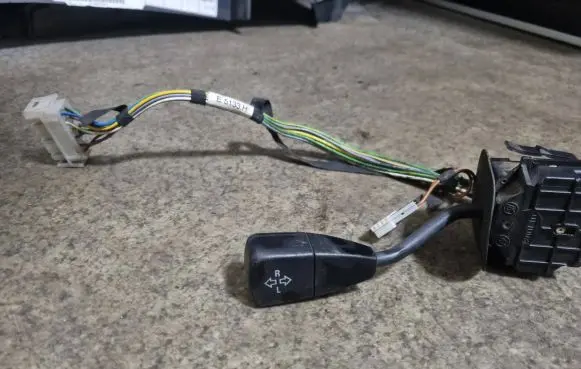 BMW 3 E36 Indicator stalk 011003