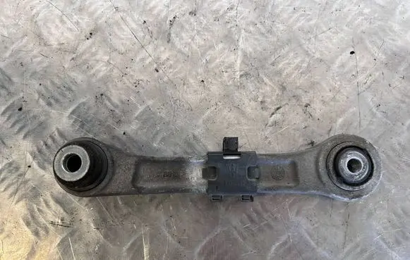 Maserati Ghibli Rear control arm 670036722