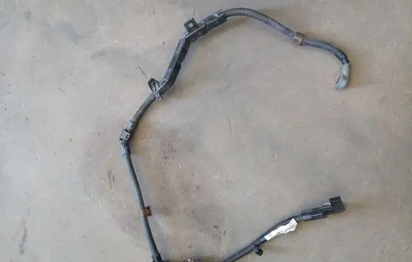 Honda CR-V Positive cable (battery)