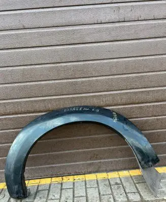 Ford Ranger Rear arch trim UR8951W61 D9494