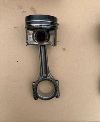 Volkswagen Crafter Piston with connecting rod 04L107065AT 04L105401A