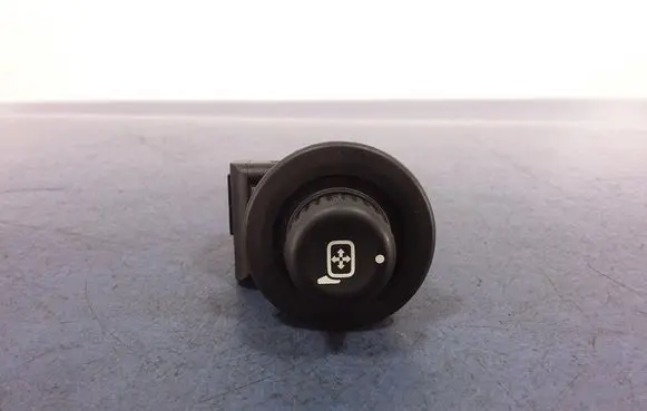 Ford Mustang V Mirror heating switch 8F9T17B676AA3