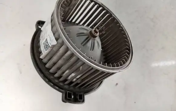 Heater fan/blower