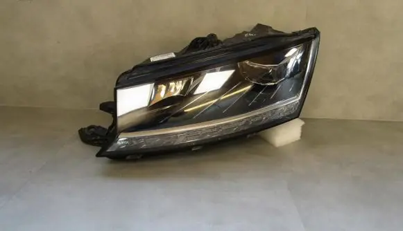 Skoda Fabia Mk3 (NJ) Headlight/headlamp 6V1941015E