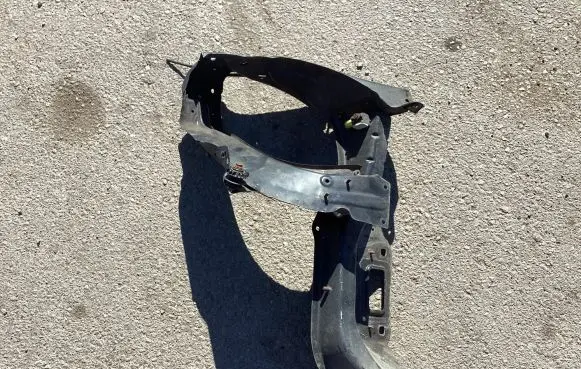 Mercedes-Benz ML W164 Side radiator support slam panel 1607548
