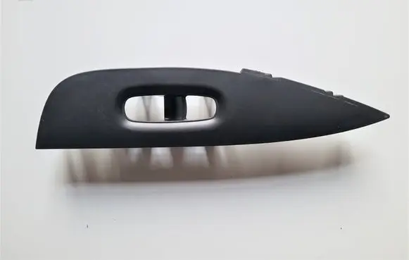 Nissan X-Trail T32 Front door window switch trim 809604BA1A