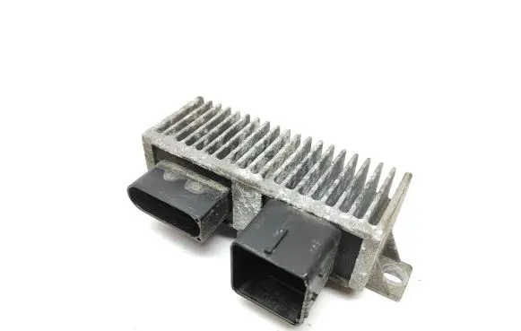 Renault Trafic III (X82) Glow plug pre-heat relay 271206395R RCS812