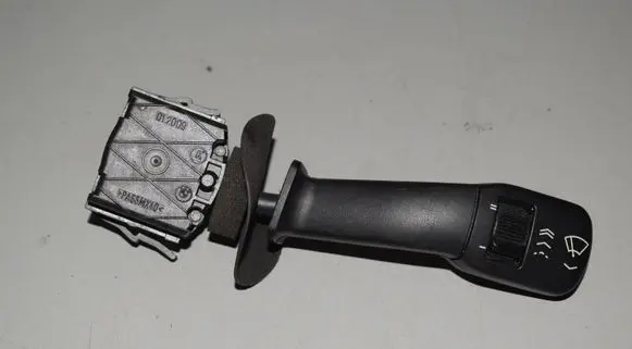 BMW 5 E39 Wiper control stalk 8352013