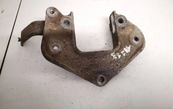 Audi A2 Engine mounting bracket 8z0199565c