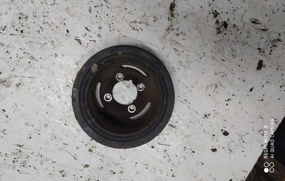 KIA Carens I Crankshaft pulley