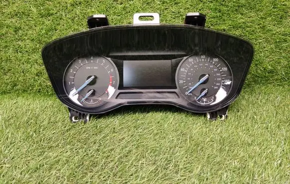 Ford Fusion II Speedometer (instrument cluster) ES7T10849EE A2C94474603