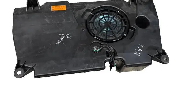 Mercedes-Benz GLA W156 X156 Sound amplifier A2468200002
