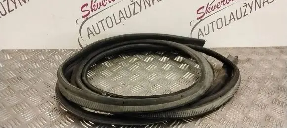 Nissan NV300 Loading door rubber seal (on body) 