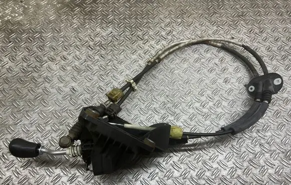 Mazda 5 Gear shifter/selector 