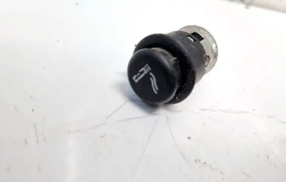 Volkswagen Touran I Cigarette lighter 