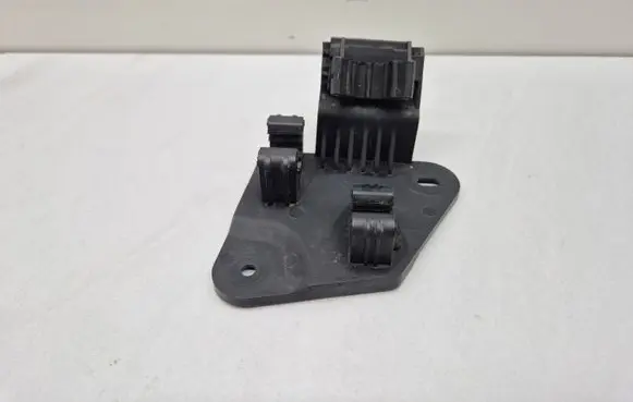 Audi Q3 8U Other engine bay part 8U0260759A