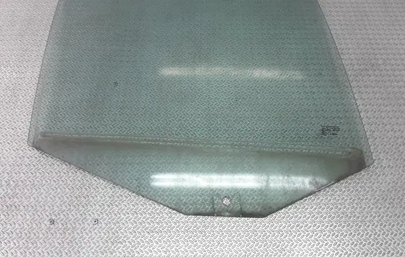 Jaguar X-Type Rear door window glass