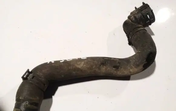 Volkswagen Touran I Engine coolant pipe/hose