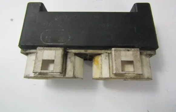 Volkswagen Transporter - Caravelle T4 Fan control module 