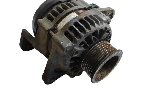 Isuzu D-Max Generator/alternator 8982290710