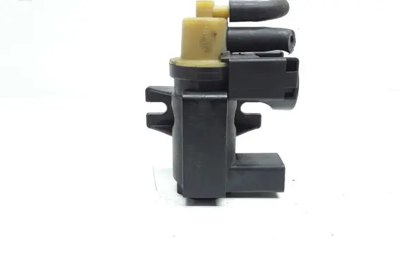 Volvo XC60 Turbo solenoid valve 30774761 70232500