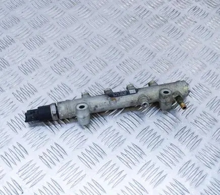 Peugeot 206 Fuel main line pipe