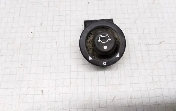 Ford Focus Wing mirror switch 93BG17B676BA