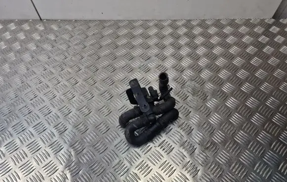 Volkswagen Transporter - Caravelle T5 Coolant heater control valve 7L0819076A