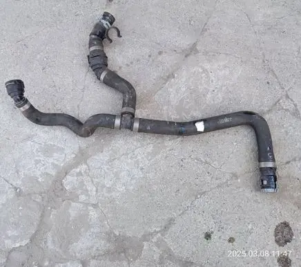 Ford Kuga II Engine coolant pipe/hose F1F118K579YA