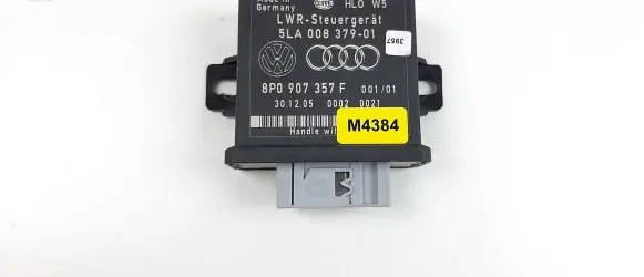 Audi A4 S4 B7 8E 8H Light module LCM 8P0907357F M4384