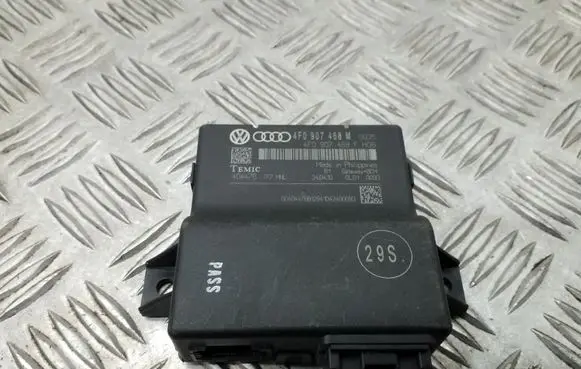 Audi A6 S6 C6 4F Gateway control module 4F0907468M 4F0907468F