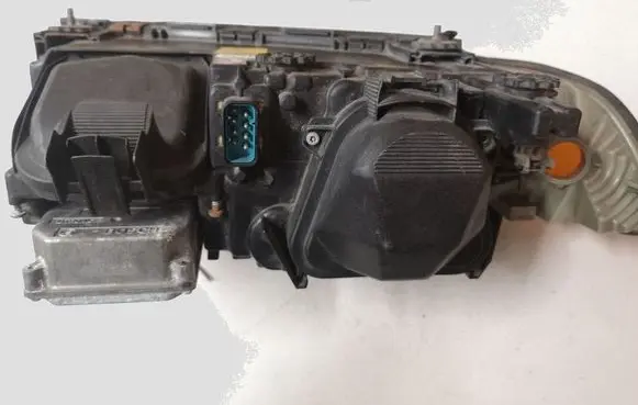 BMW 7 E38 Headlight/headlamp 030104322