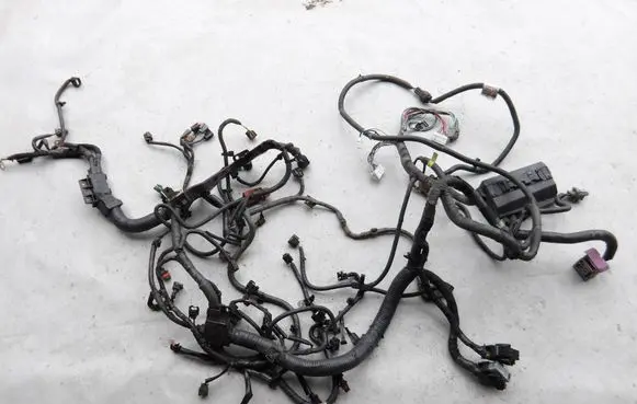 Nissan Qashqai Engine installation wiring loom 240114EF5B