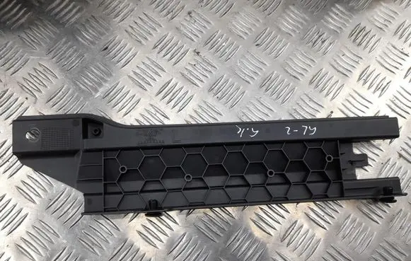 Mercedes-Benz GL X166 Other trunk/boot trim element A1666841331