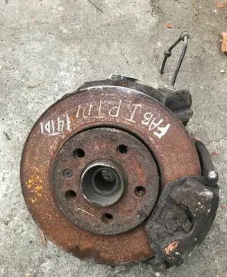 Front wheel hub spindle knuckle