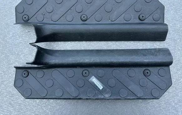 Nissan Terrano Rear sill trim cover 76953OF600 76954OF600