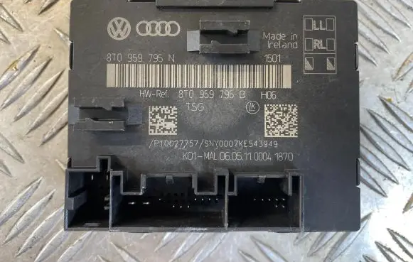 Audi A4 S4 B8 8K Door control unit/module 8T0959795N 8T0959795B